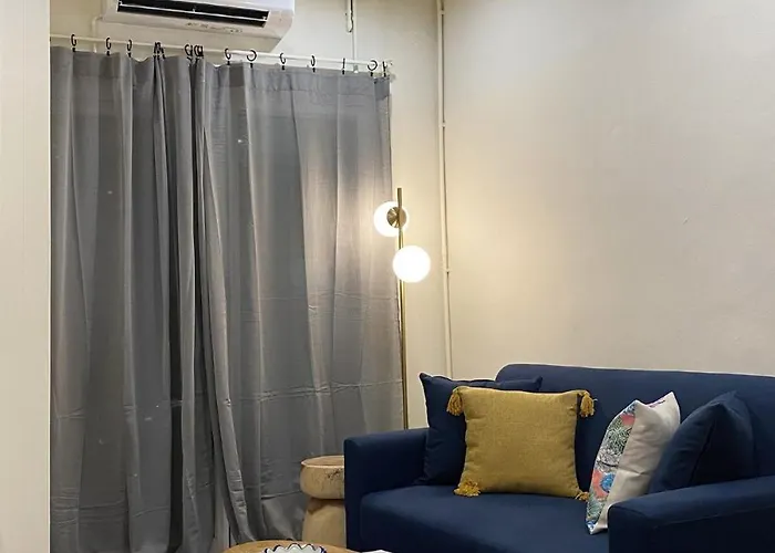 펜션 Baanbaan - Cozy 5pax, 5min Bts, Boat, Old Town Explore 방콕