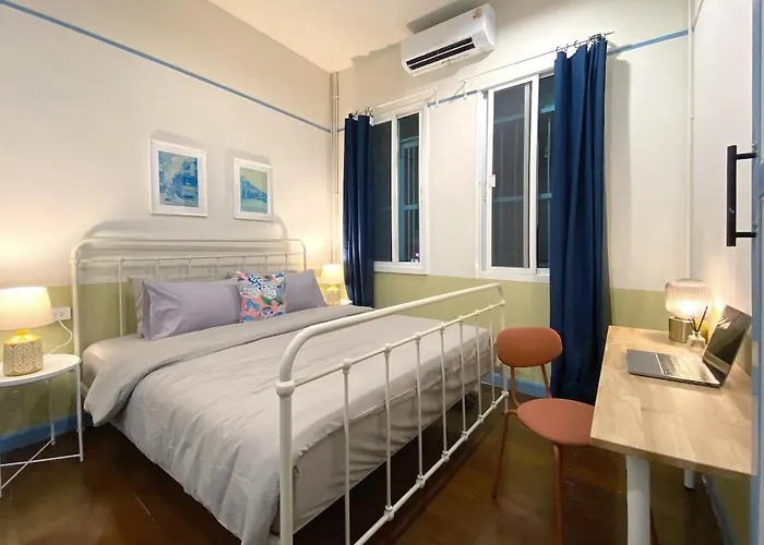펜션 Baanbaan - Cozy 5pax, 5min Bts, Boat, Old Town Explore 방콕